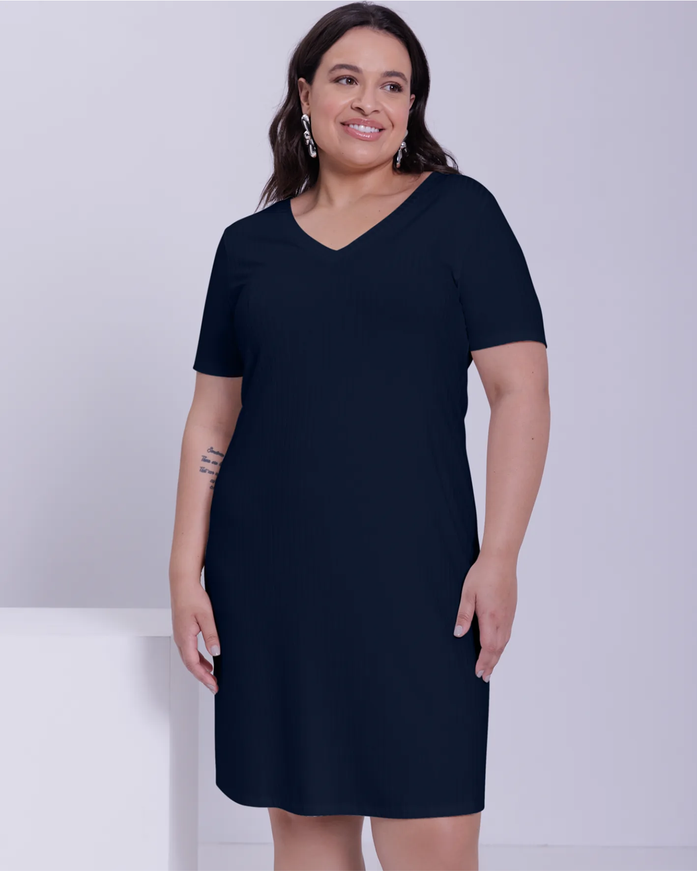 Vestido Plus Size Manga Curta Ref 00478 Vermelho PRETO