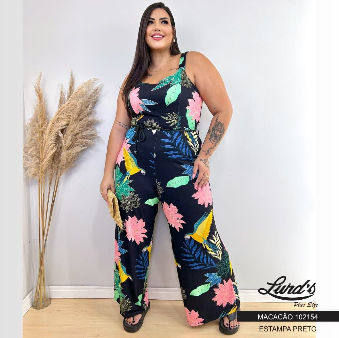MACACÃO LONGO FEMININO PLUS SIZE SEM MANGA 102154 MALWEE ESTAMPA PRETO 46 48 ESTAMPA PRETO