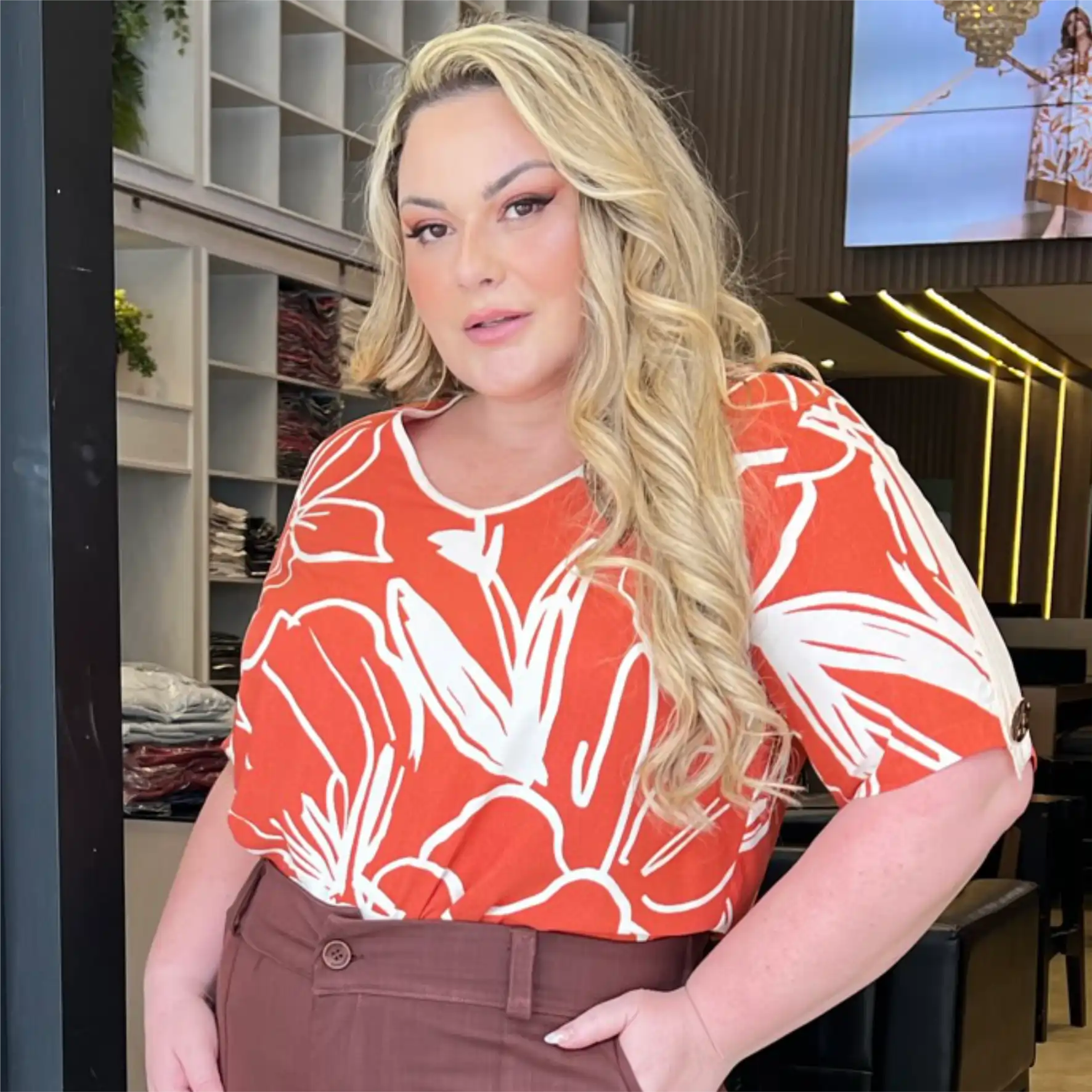 BLUSA FEMININA PLUS SIZE MANGA CURTA 12543 PREDILECTS TELHA 46 TELHA