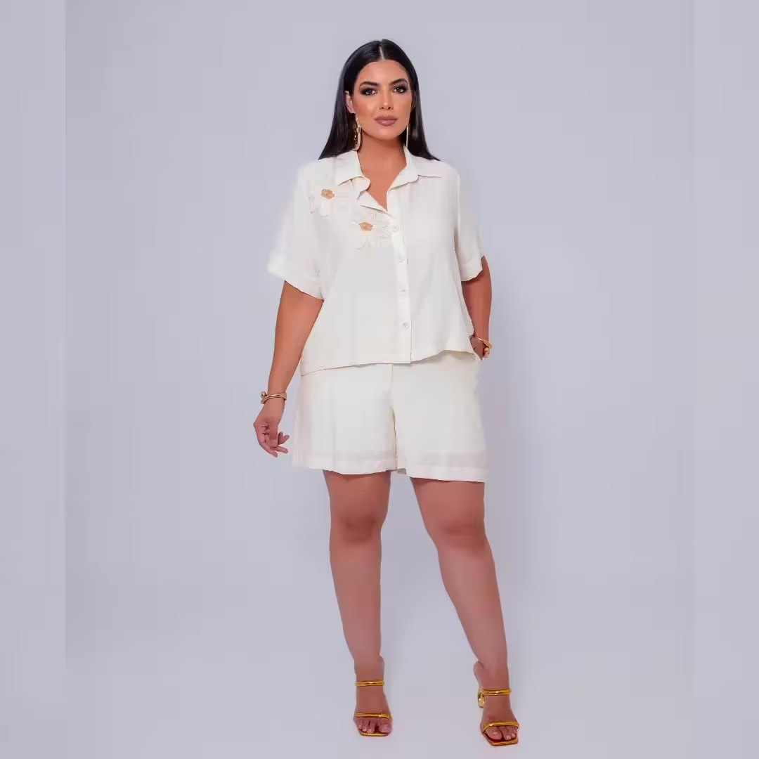 Conjunto Feminino Plus Size Verão Blusa Manga Curta + Shorts Ref 12980 Off White OFF WHITE