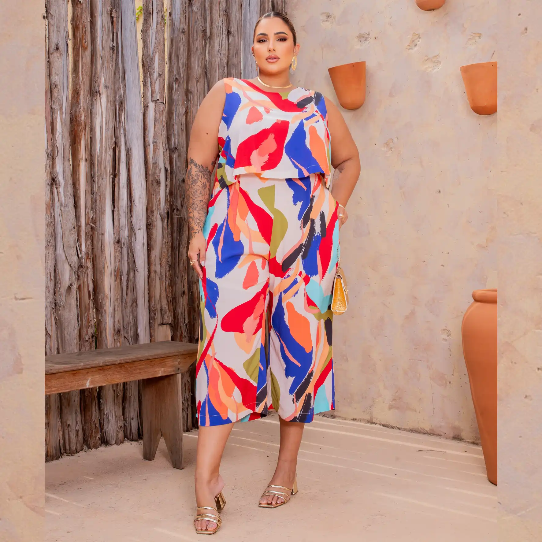 Macacão Pantacourt Feminino Plus Size Sem Manga Ref 900758 Estampa Vinho ESTAMPA CREME