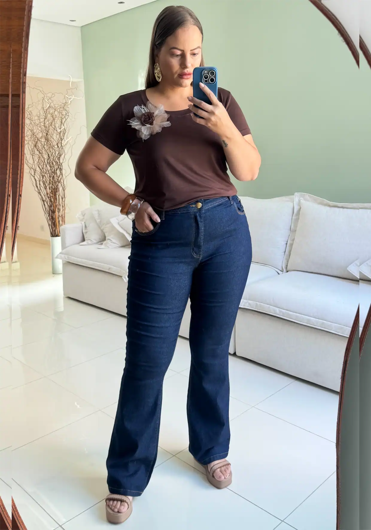 CALCA FLARE FEMININA PLUS SIZE 9116 MANIFESTO JEANS 46 JEANS