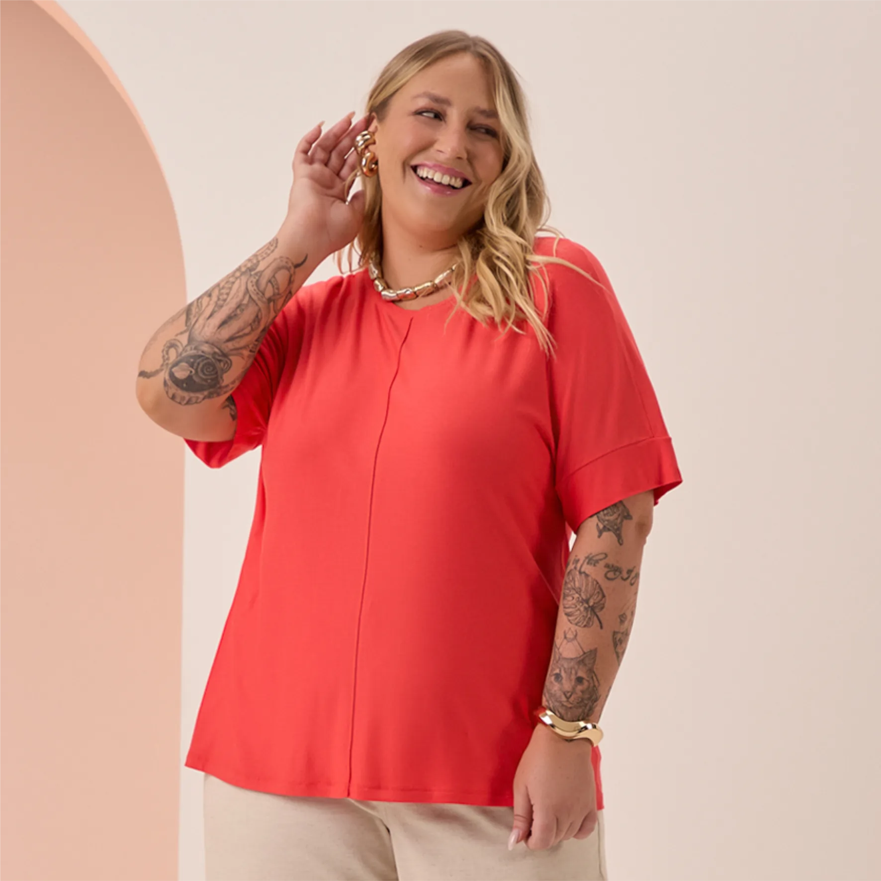 Blusa Feminina Plus Size Manga Curta C5192 Creme SALMAO