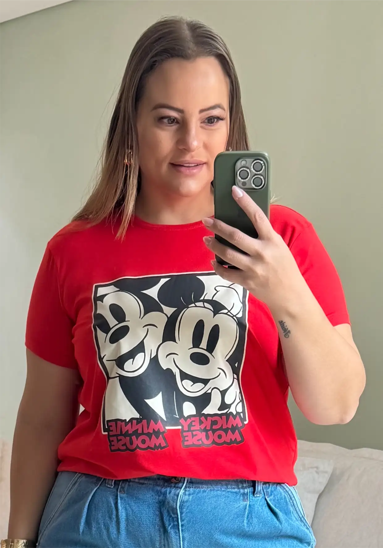 BLUSA FEMININA PLUS SIZE MANGA CURTA DISNEY-016 MARRIE PRETO 46 VERMELHO