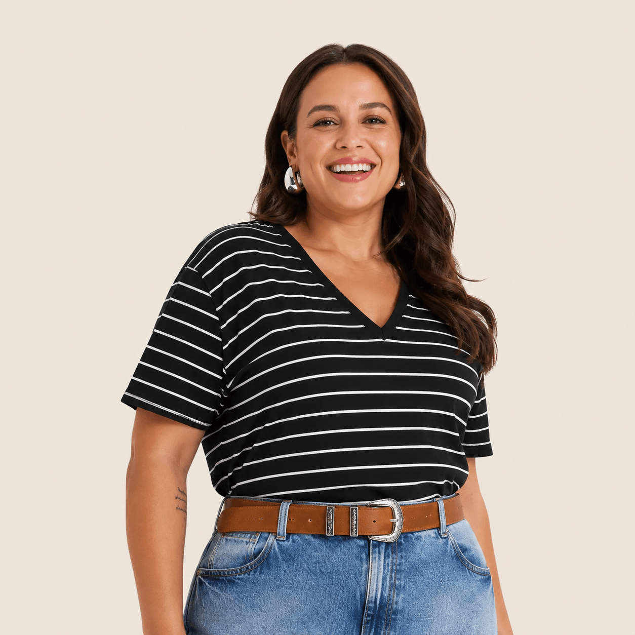 BLUSA FEMININA MANGA CURTA PLUS SIZE SB01958 OFF WHITE 46 ROVITEX PRETO