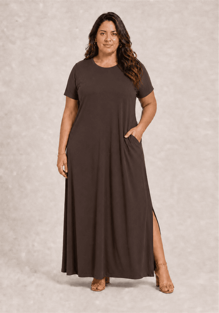 VESTIDO LONGO MANGA CURTA PLUS SIZE VLM-222 PRETO 46 MARRIE MARROM