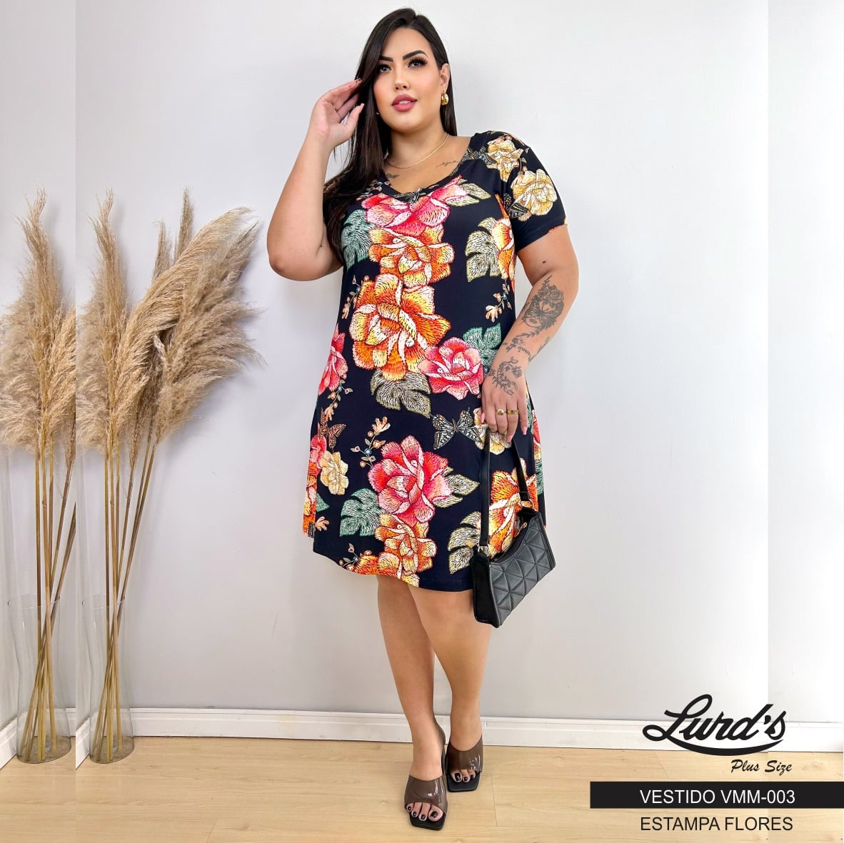 Vestido Plus Size Manga Curta Ref VMM-003 Preto PRETO FLORES