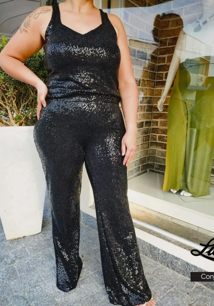 conjunto com paete brilho preto plus size