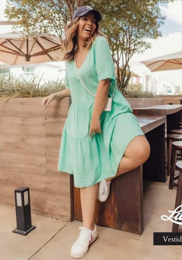 Vestido Plus Size Manga Curta - 52
