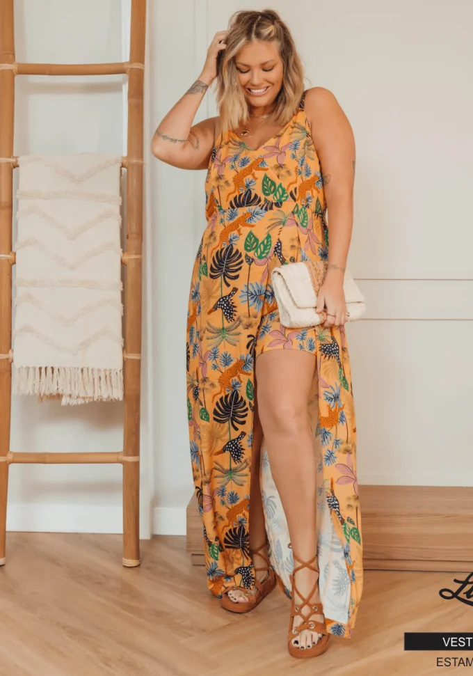 Vestido Longo Plus Size Sem Manga Estampa Salmão - 52