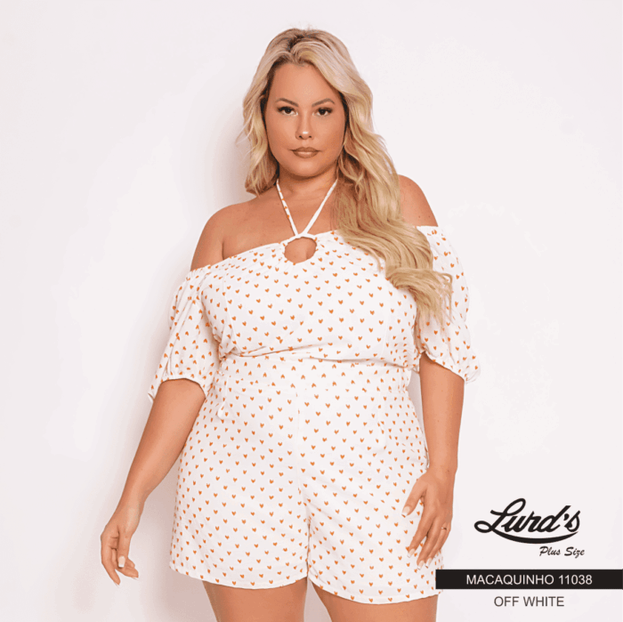 Macaquinho Feminino Plus Size Manga Curta Off White - 50