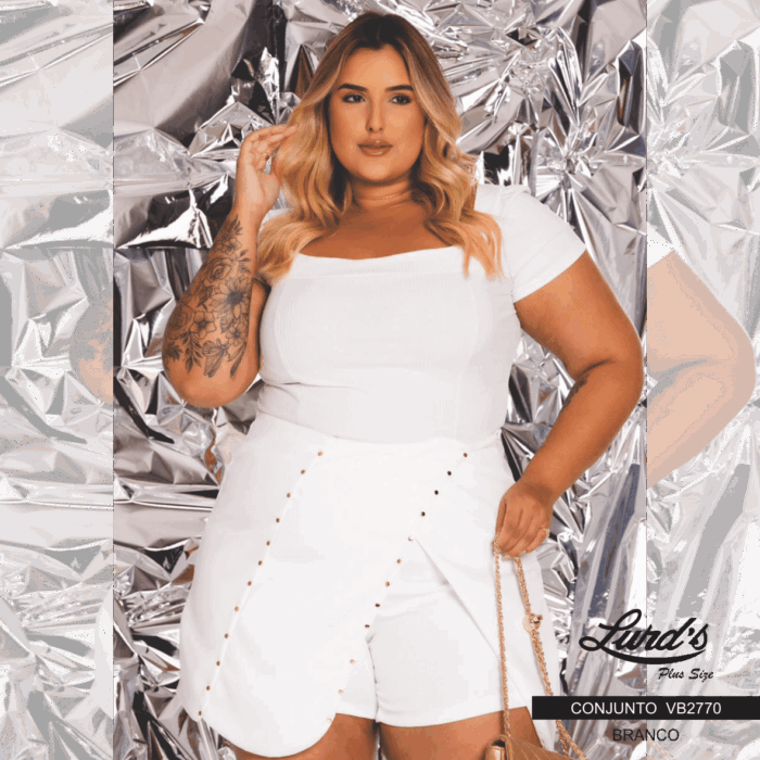 Conjunto Feminino Plus Size Shorts + Cropped Off White