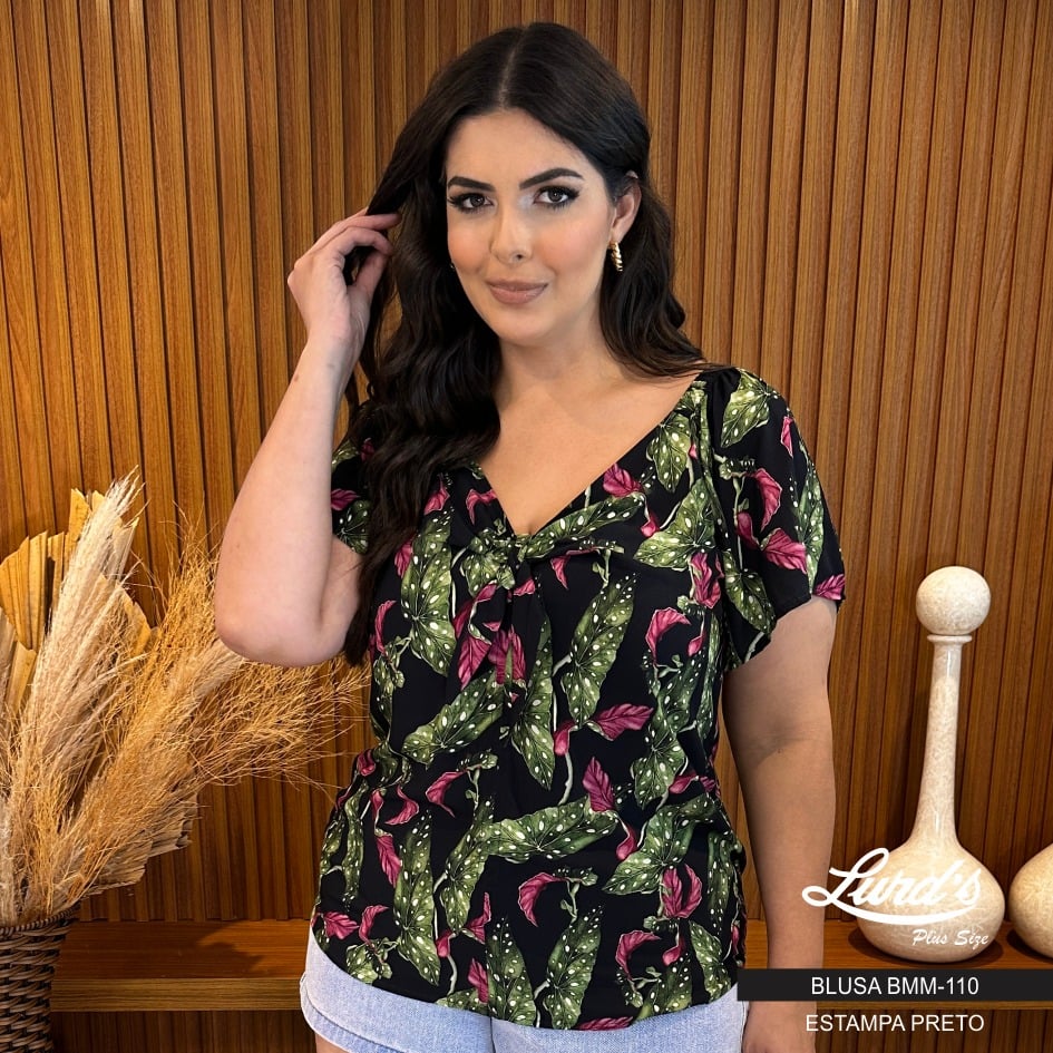 Blusa Feminina Plus Size Manga Curta Ref BMM-110 Preto - 46