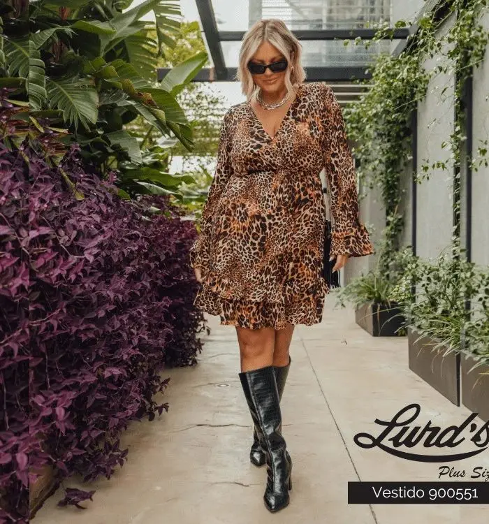 Vestido Plus Size Manga Longa Oncinha - 48