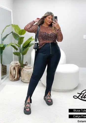 Blusa Tule Feminina Plus Size Marrie Ref 206922 Estampa Onça - 56