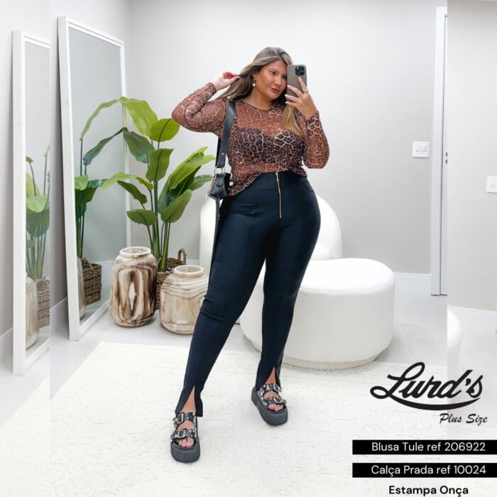 Blusa Tule Feminina Plus Size Marrie Ref 206922 Estampa Onça - 48