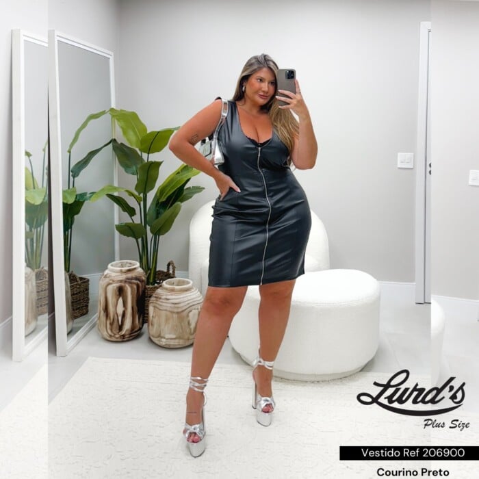 Vestido Plus Size Courino Marrie Ref 206900 Preto  - 56
