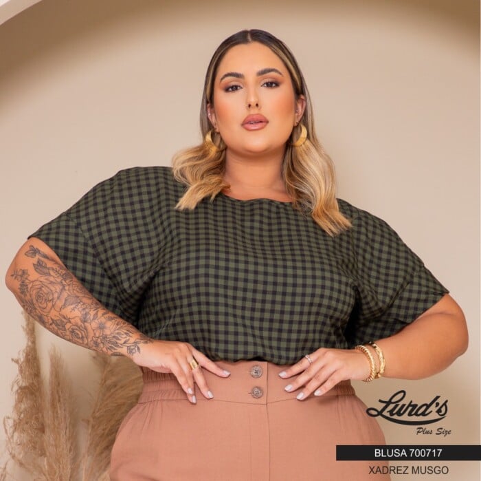 Blusa Feminina Plus Size Manga Curta 700717 Xadrez Musgo - 48