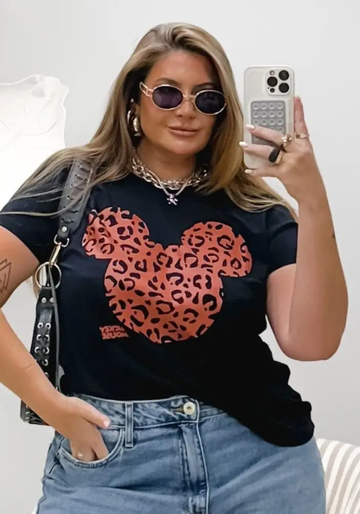 Blusa T-shirt Feminina Plus Size Manga Curta Ref DISNEY-014 Preto. - 50