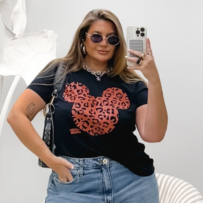 Blusa T-shirt Feminina Plus Size Manga Curta Ref DISNEY-014 Preto - 60