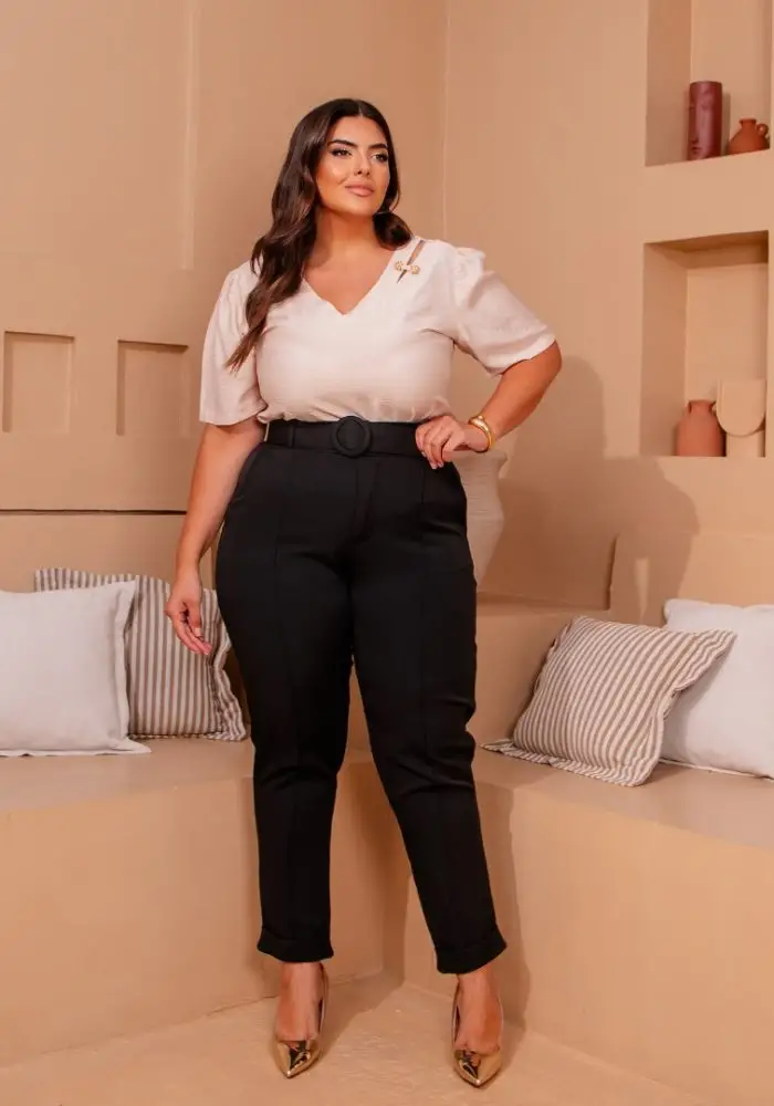 Calça Feminina Plus Size Alfaiataria Com Cinto Ref 11122 Preto - 50