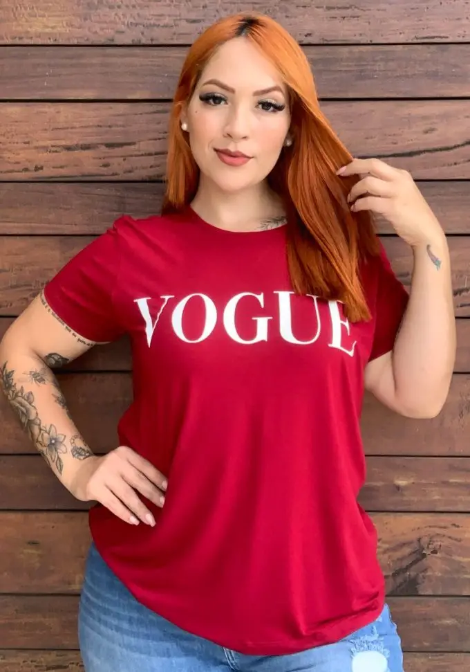 Blusa Feminina Plus Size Manga Curta Ref. VOGUE Vinho - 60
