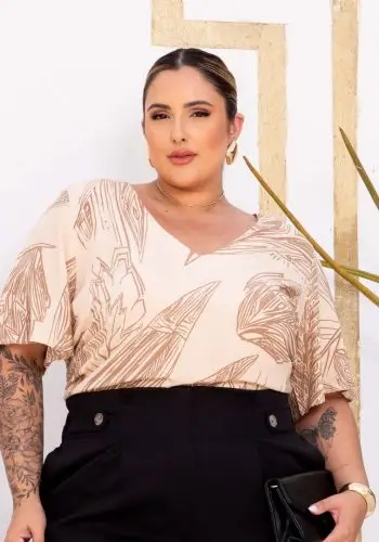 Blusa Feminina Plus Size Manga Curta Ref 700776 Bege