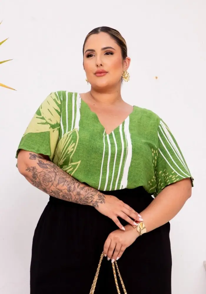Blusa Feminina Plus Size Manga Curta Ref 700776 Verde - 50