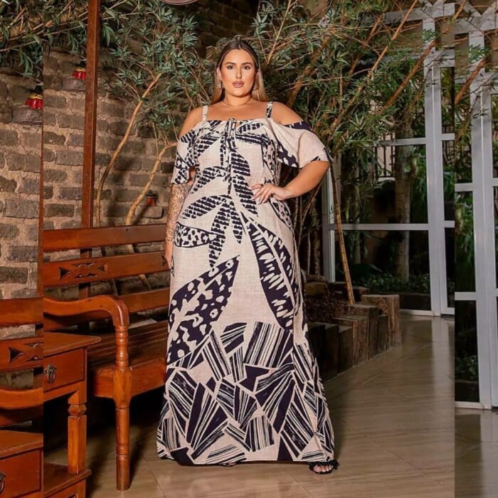Vestido Longo Plus Size Manga Curta Ref 900674 Estampa Bege - 50