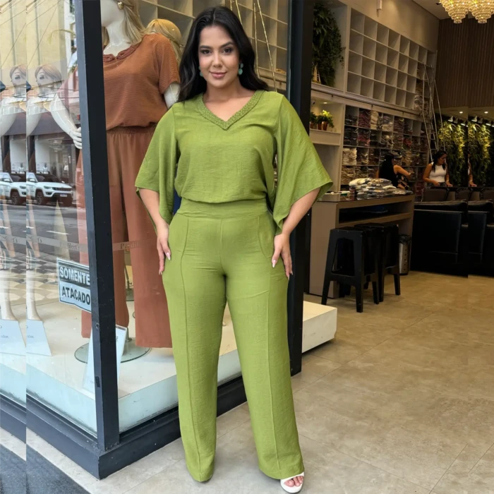 Conjunto Feminino Plus Size Manga Curta + Pantalona Ref 12544 Verde - 52