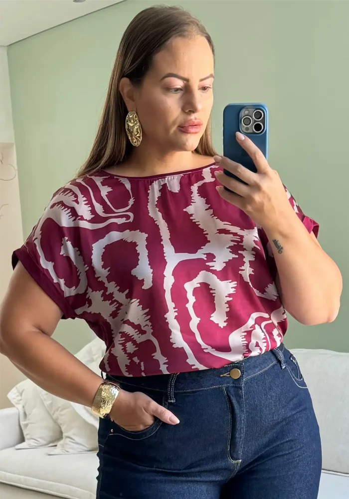 Blusa Feminina Plus Size Manga Curta Ref 51140025 Estampa Vinho