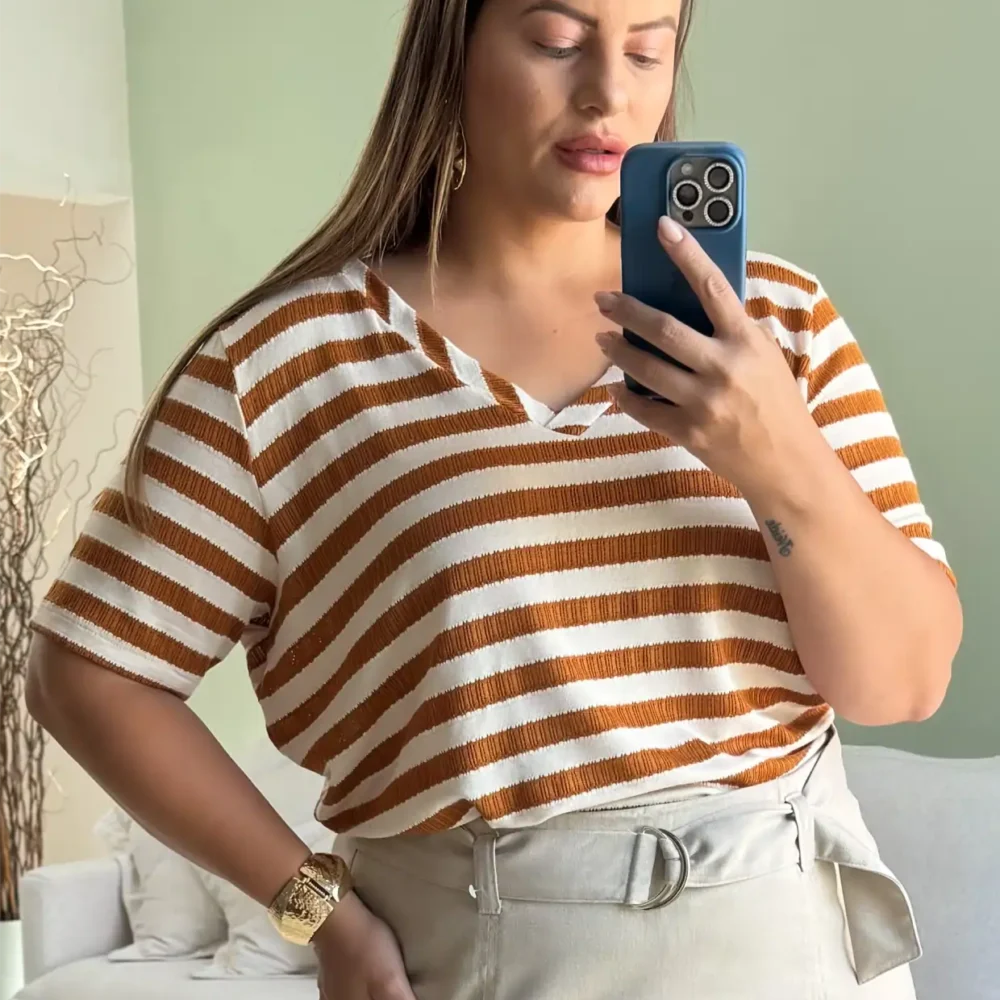 Blusa Feminina Plus Size Manga Curta  Ref 51140007 Listra Ferrugem - 46