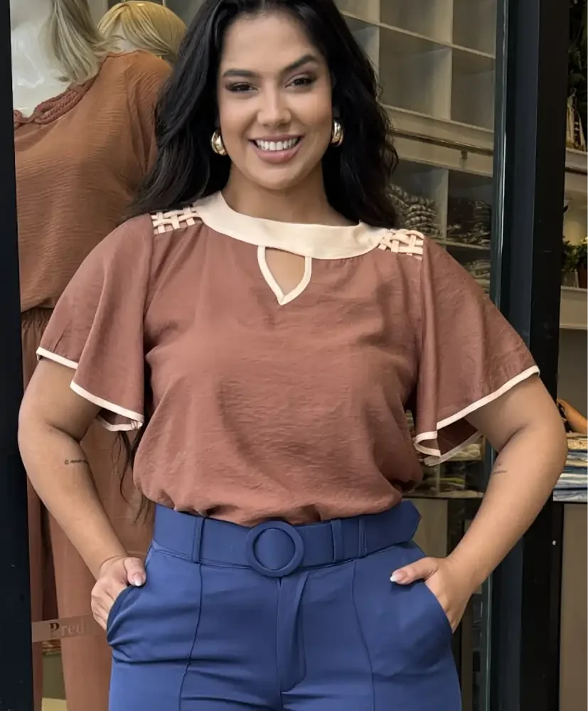 Blusa Feminina Plus Size Manga Curta 12524 Marrom - 54