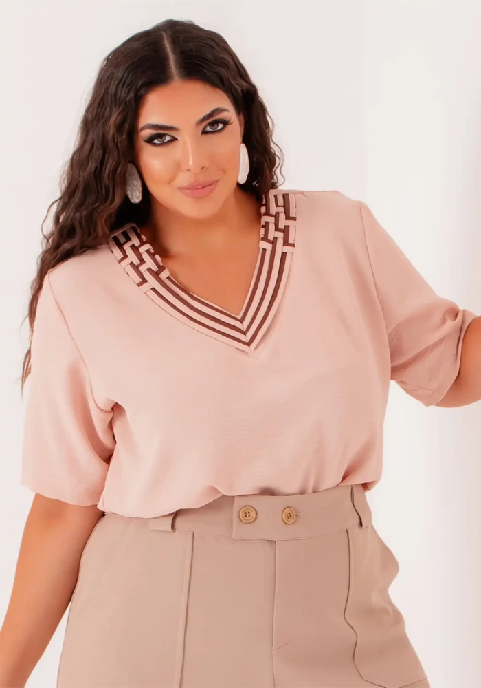 Blusa Feminina Plus Size Manga Curta Ref 12578 Bege - 46
