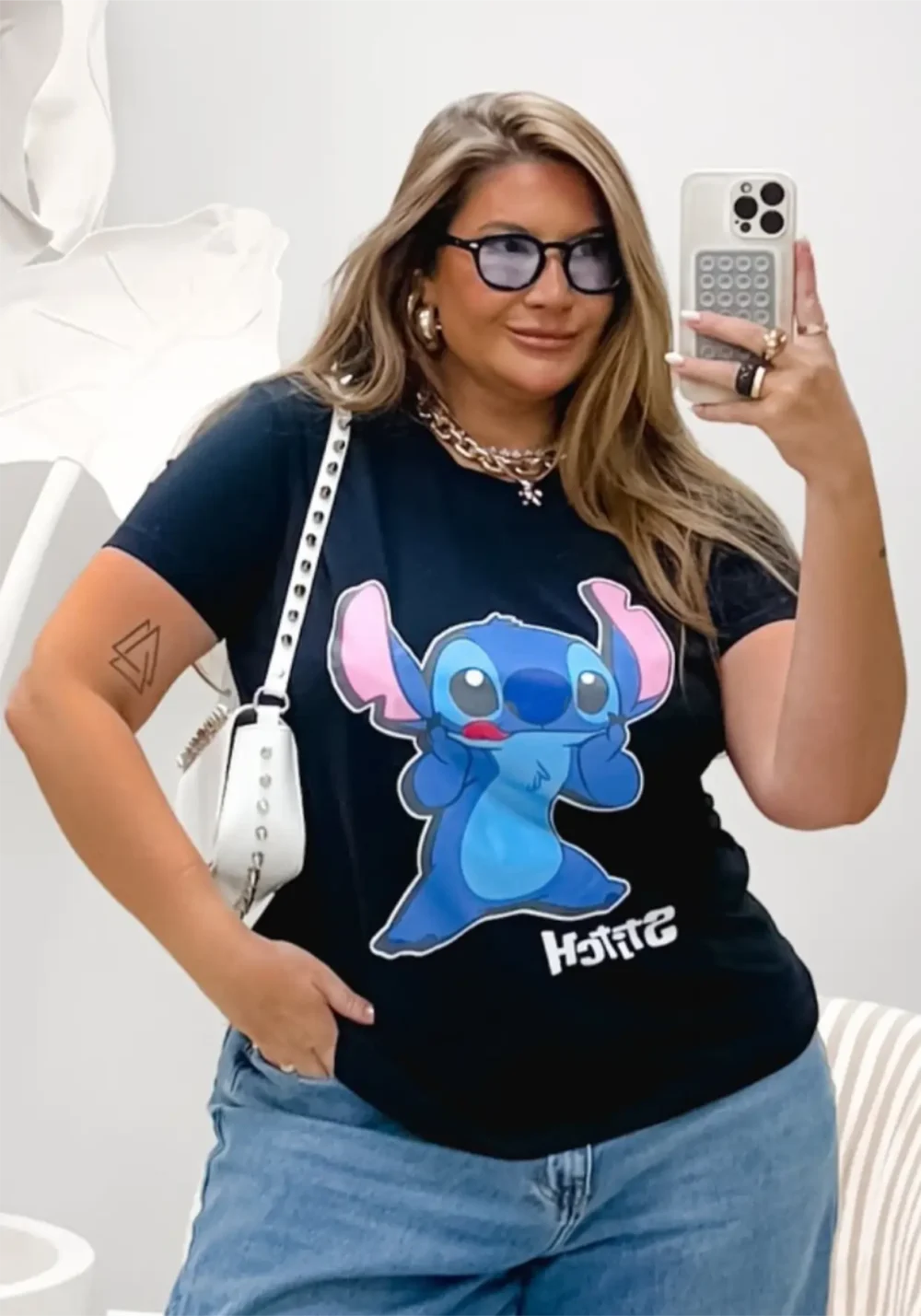 T-Shirt Feminina Plus Size Manga Curta STITCH-004 Preto - 50