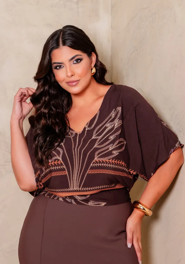 Blusa Feminina Manga Curta Plus Size Ref 700866 Marrom - 52