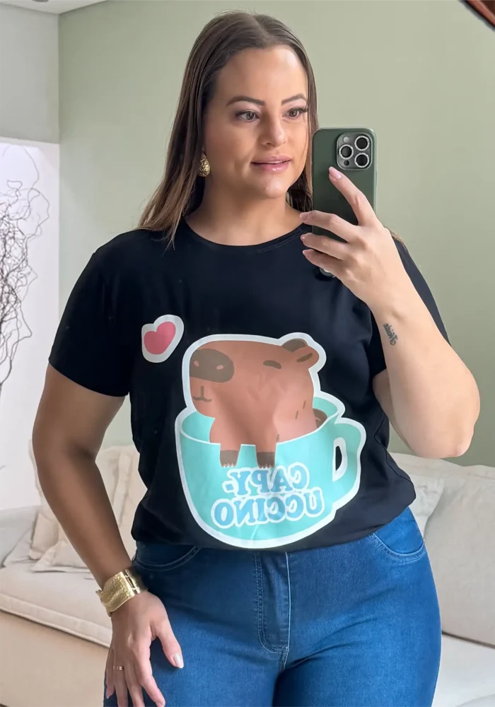 Blusa Feminina Plus Size Manga Curta Capivara Preto - 58