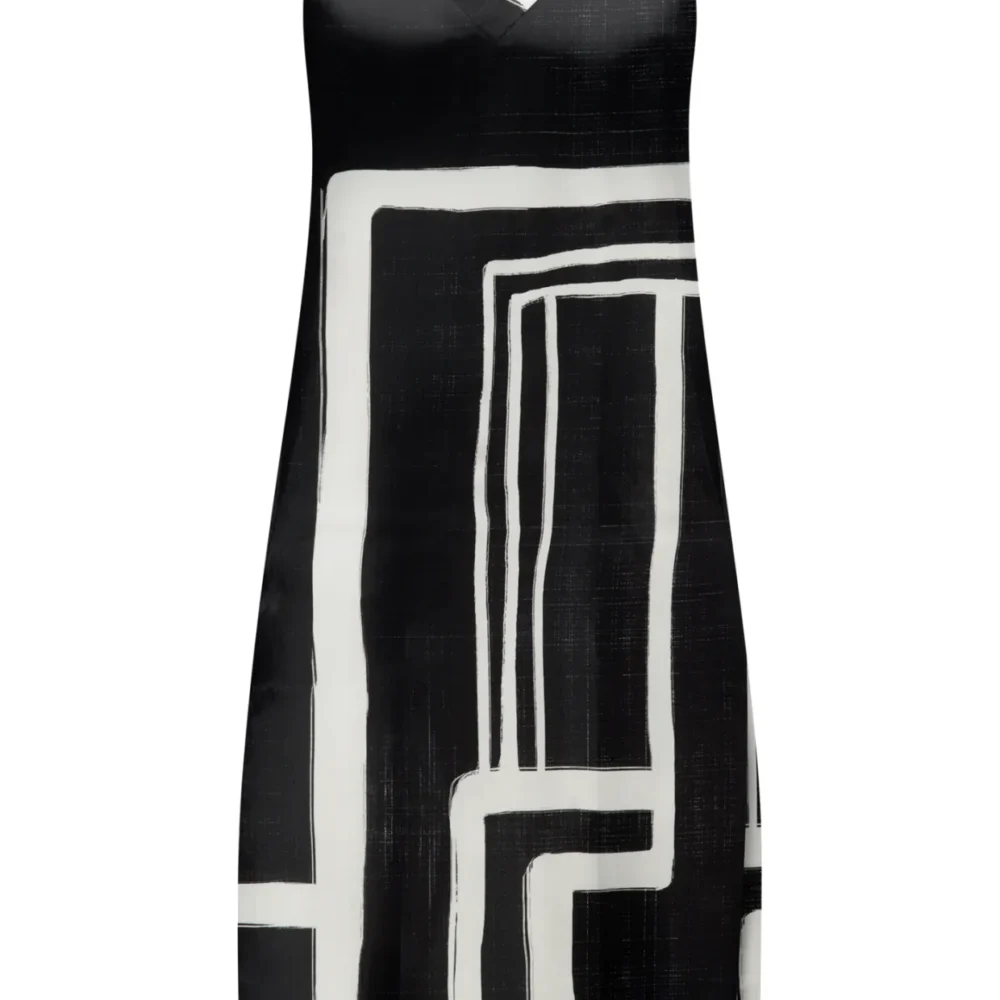 Vestido Plus Size Sem Manga Ref C0336 Estampa Preto - 46