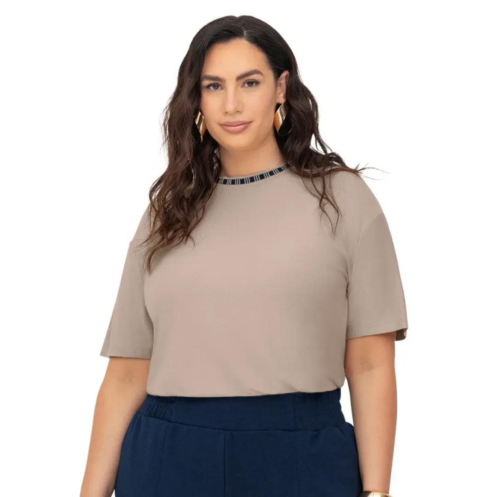 Blusa Feminina Plus Size Manga Curta Ref S01815 Bege - 52