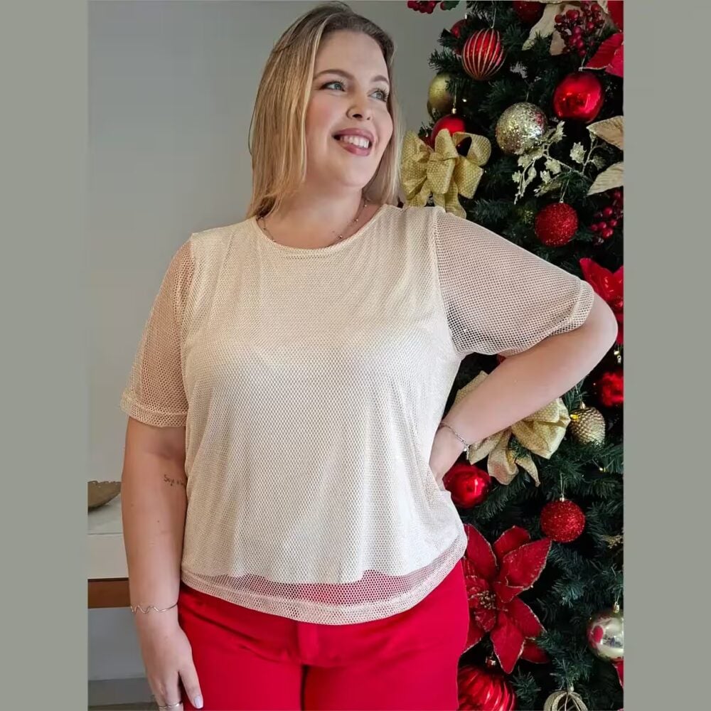 Blusa Feminina Plus Size Manga Curta Ref 53140075 Dourado - 52