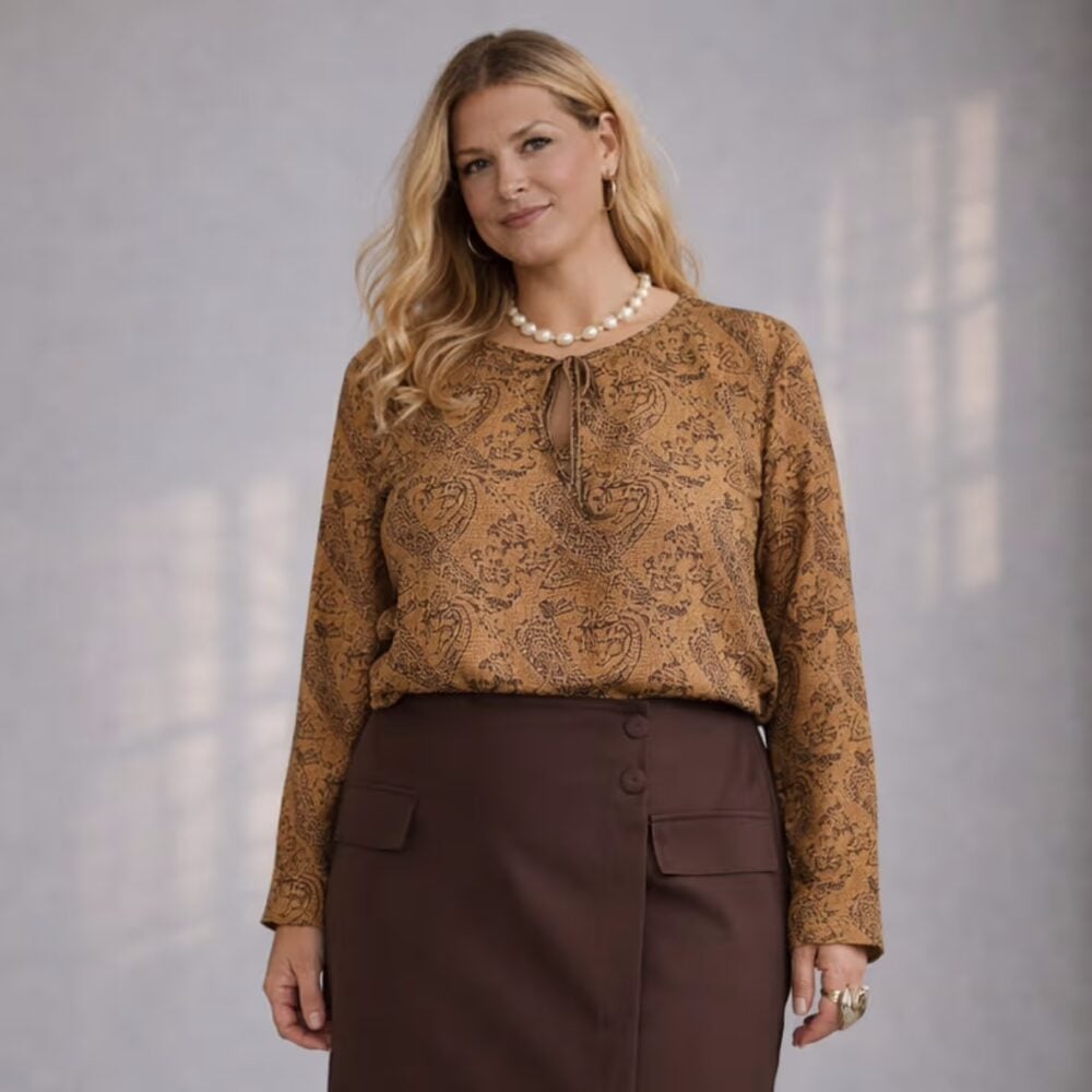 Alternative view of Blusa Manga Longa Plus Size Manga Longa 61140100 Estampa Marrom