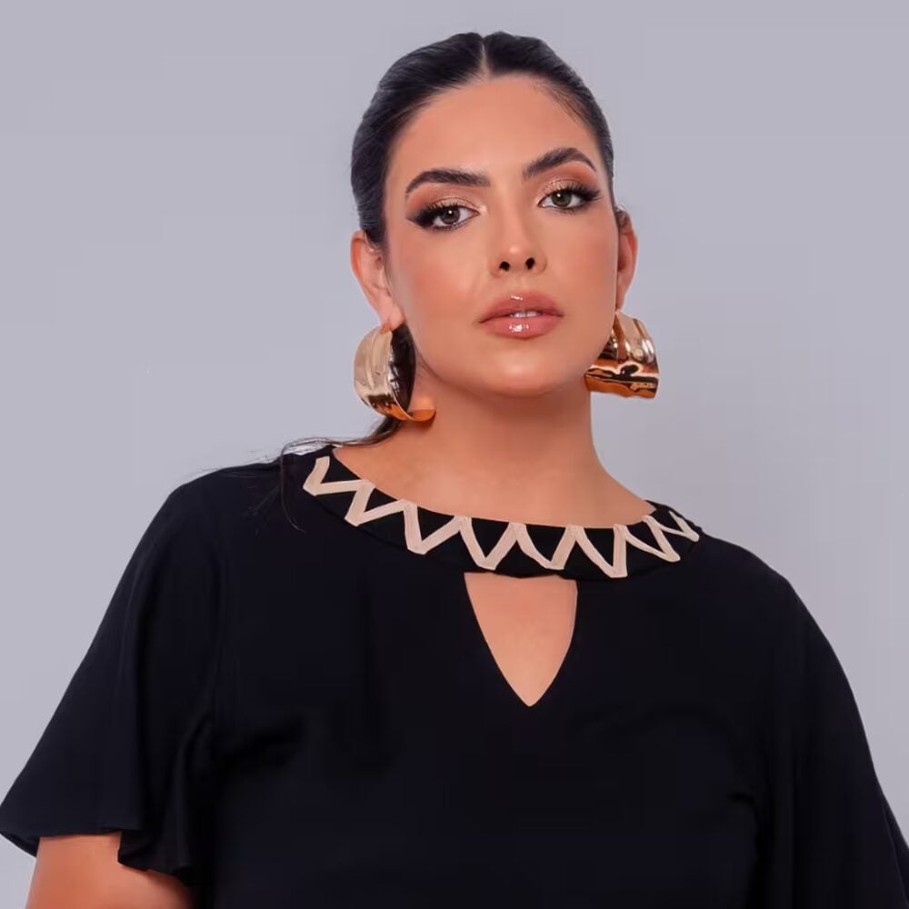 Alternative view of Blusa Feminina Manga Curta Plus Size Ref 13015 Preto