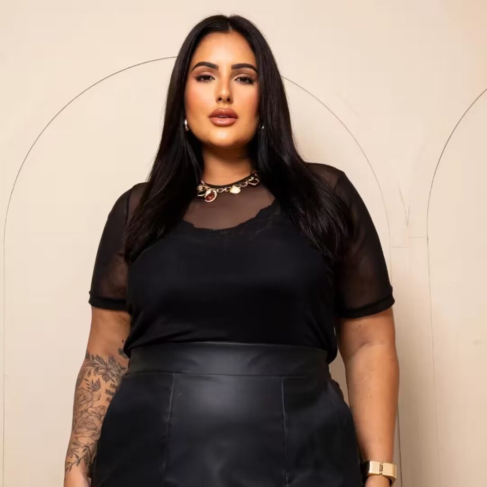 Blusa Feminina Manga Curta Tule Plus Size Ref 206942 Preta