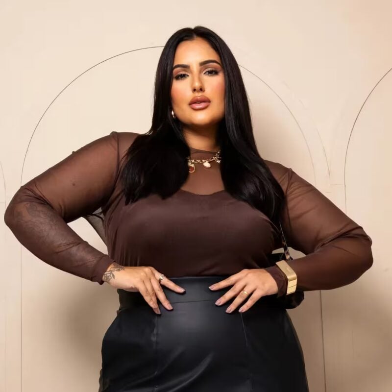 Blusa Feminina Manga Longa Tule Plus Size Ref 206940 Marrom