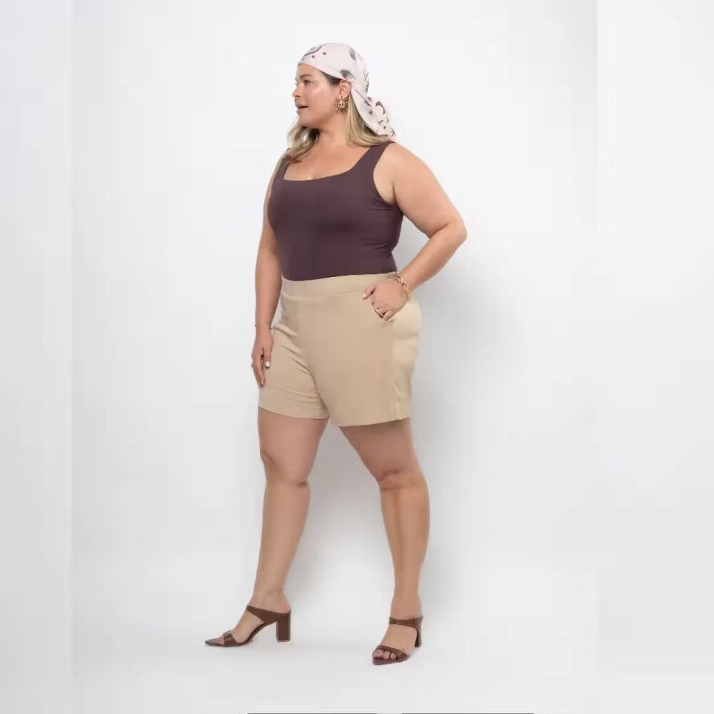 Alternative view of Shorts Feminino Tecido Plus Size Ref MR2061 Bege