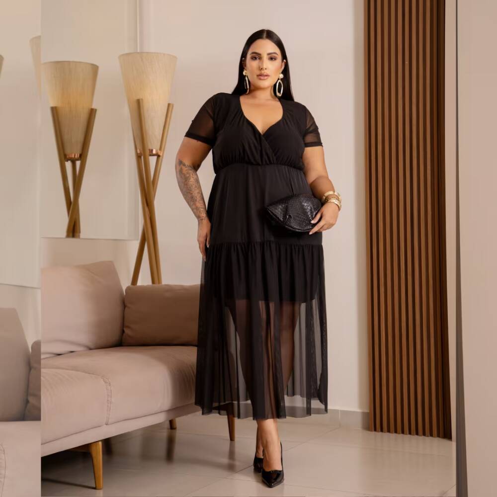 Vestido Mid Plus Size Manga Curta Ref 116920 Preto - 46