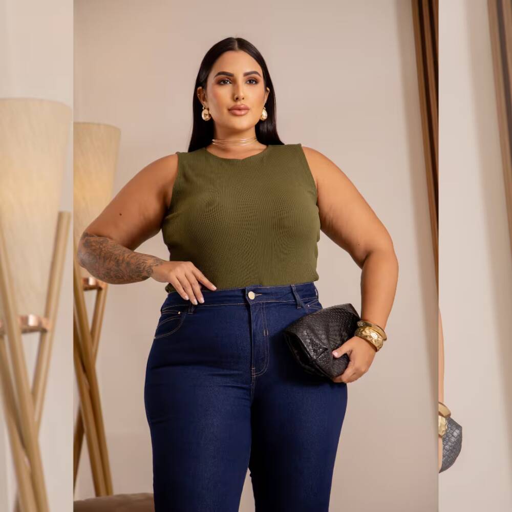 Alternative view of Regata Feminina Plus Size Alça Larga Ref 207333 Musgo 